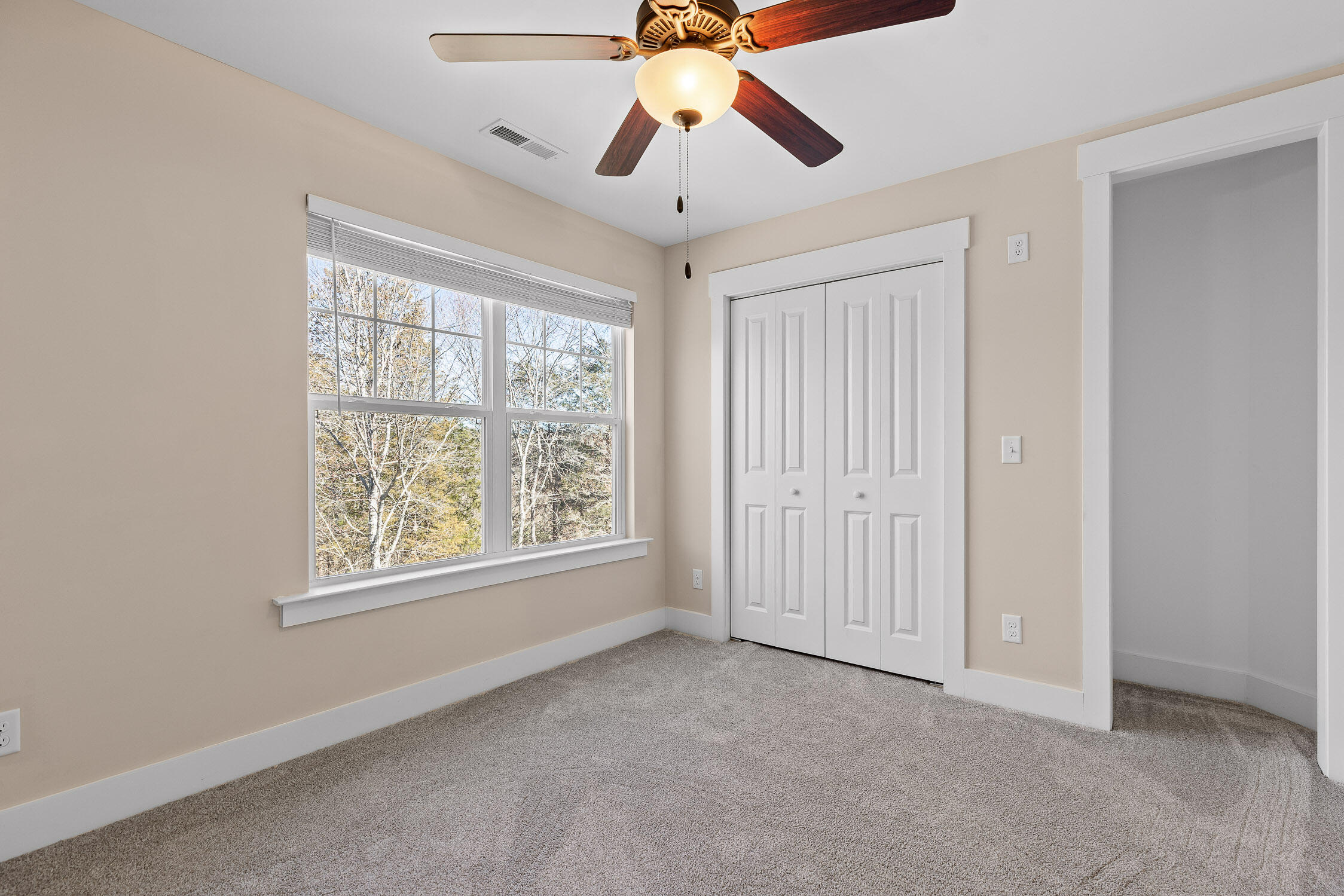 Ooltewah, Tennessee 37363, United States, 3 Bedrooms Bedrooms, ,3 BathroomsBathrooms,Residential,Active,83734