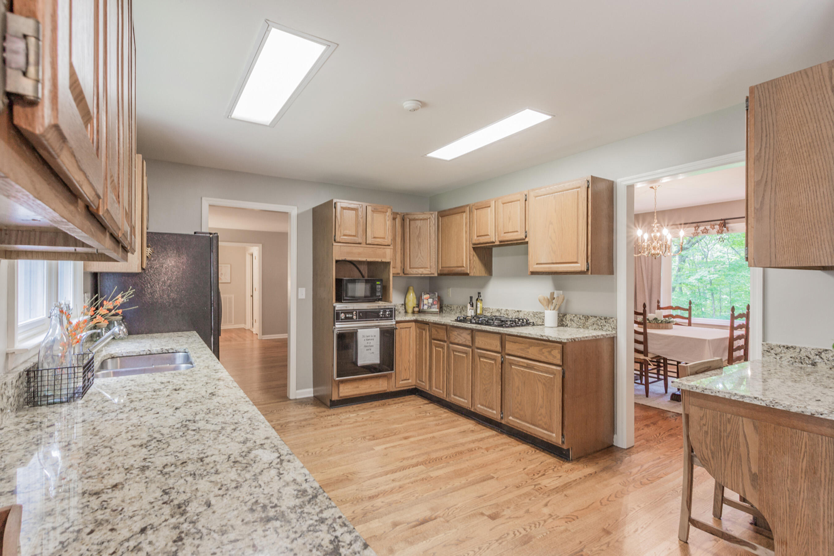 1200 Laurel Springs Way, Signal Mountain, Tennessee image 12