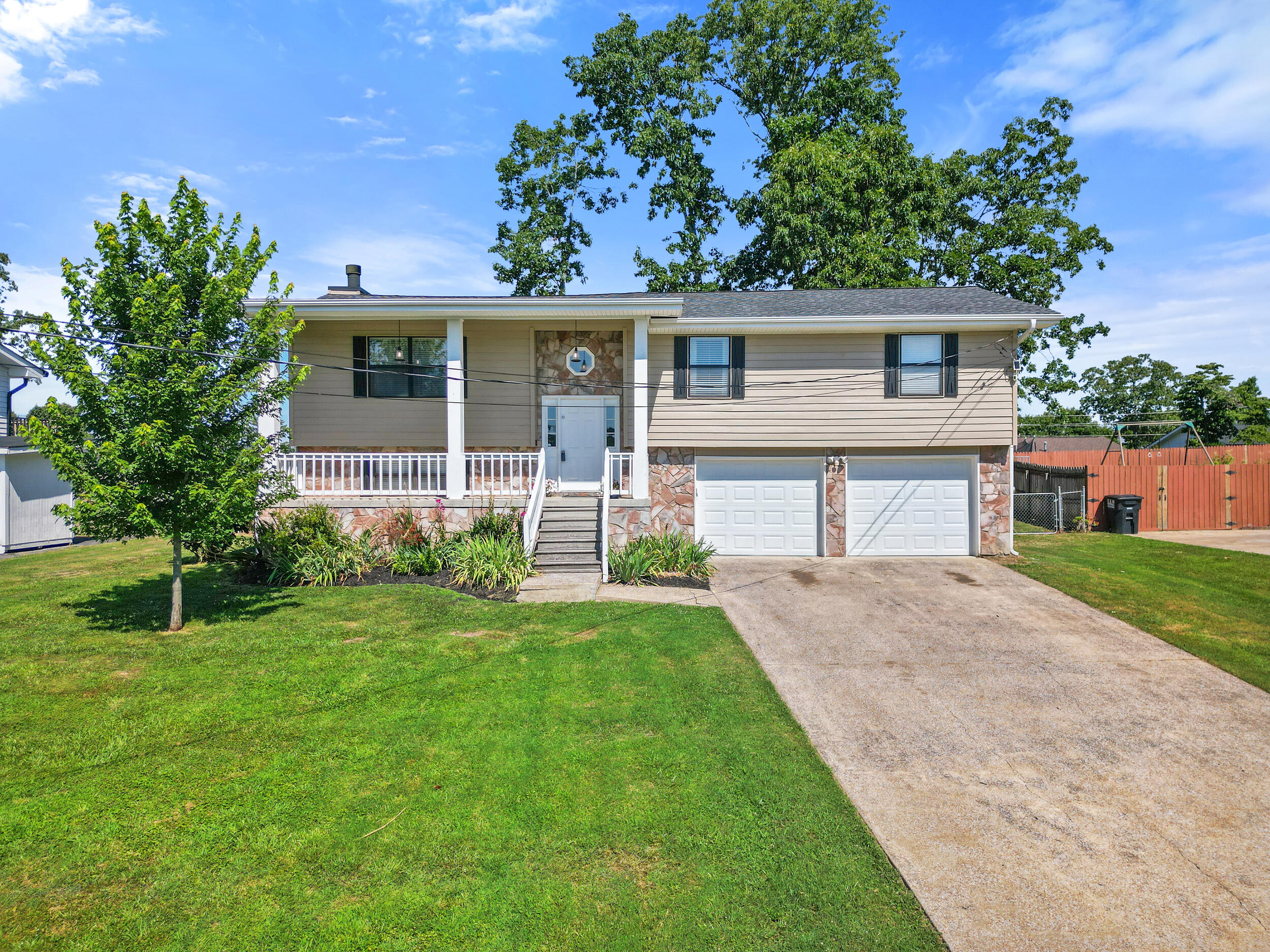 2815 Hidden Trail Lane