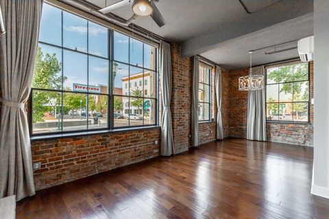 Condo For Sale - 1301 Market Street<br/> Chattanooga, TN 37402
