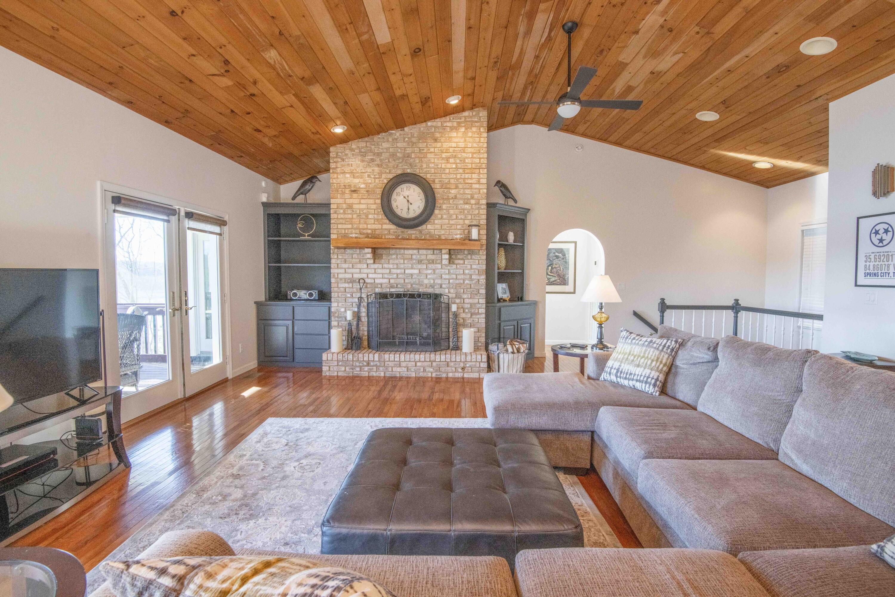 1420 Ware Farms Road, Spring City, Tennessee image 8