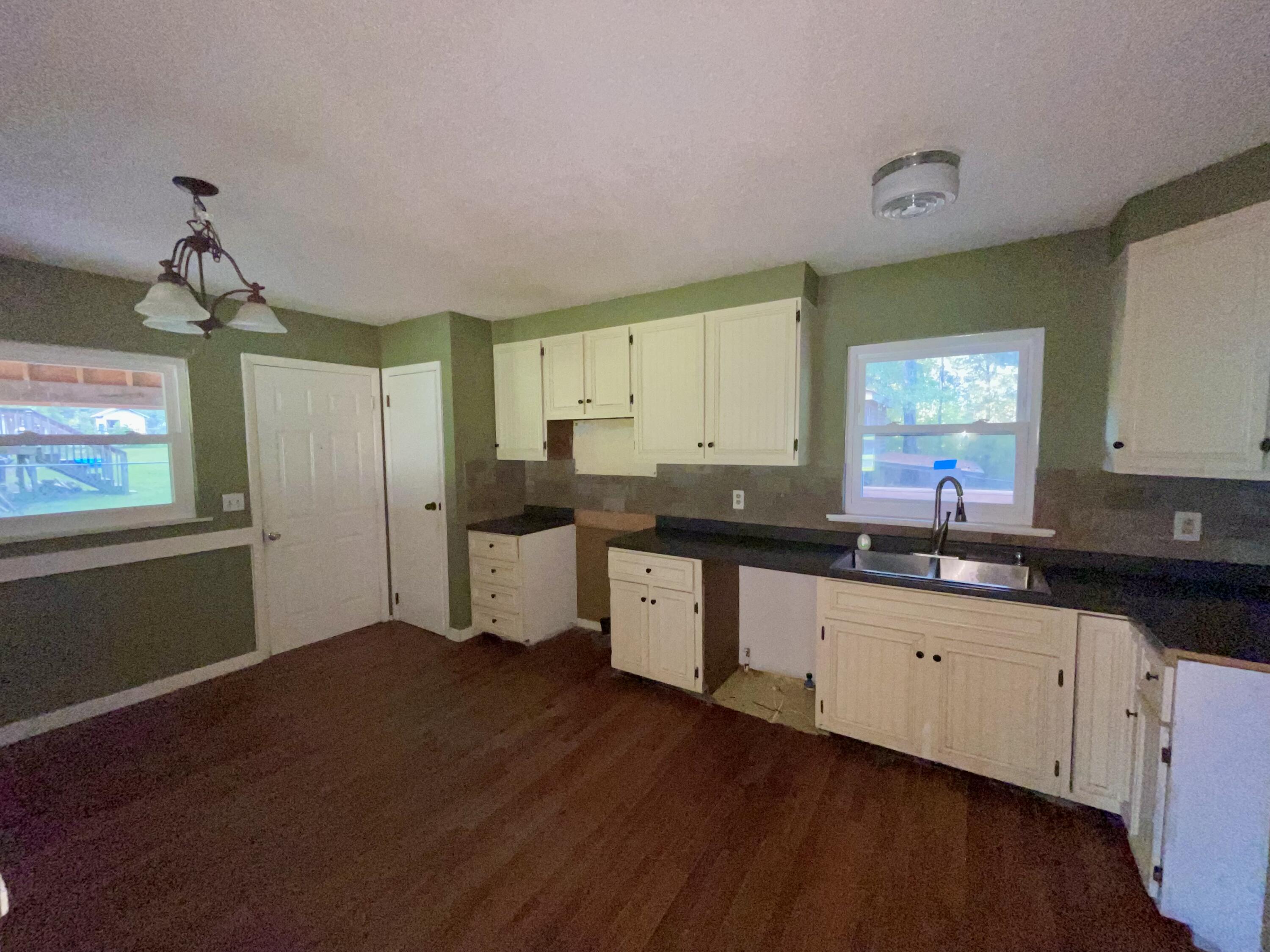 1318 Fernwood Drive