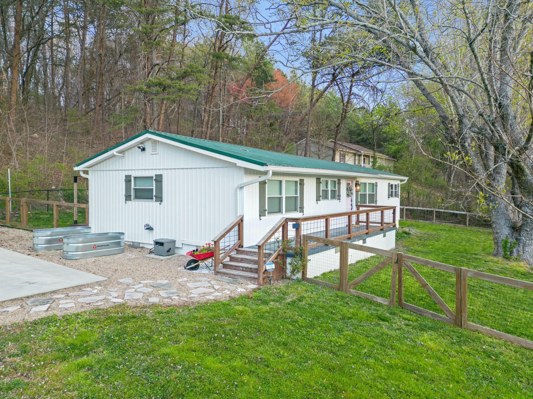 3742 Blue Springs Road, Cleveland, Tennessee image 2