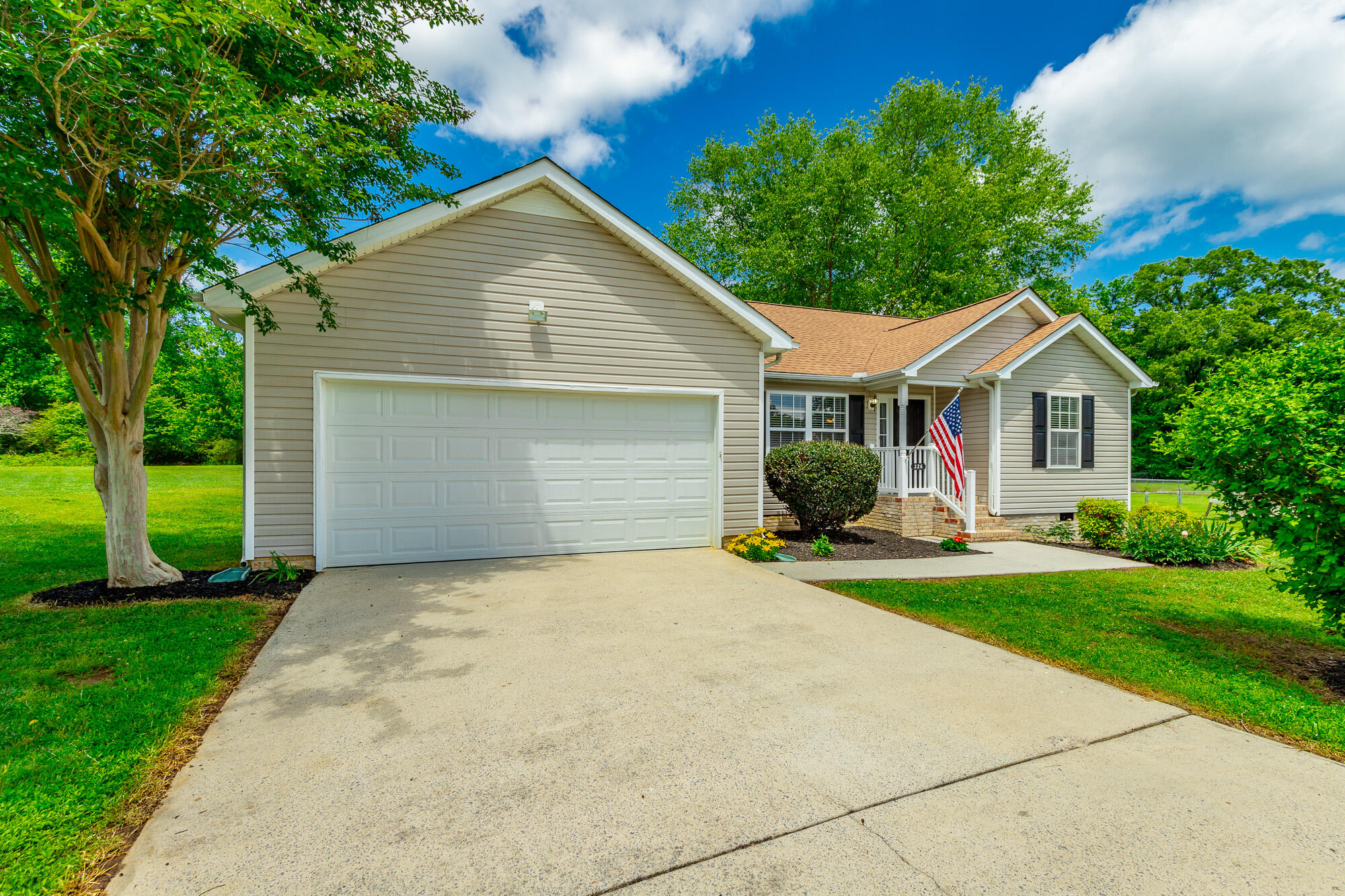326 Glen Eden Way