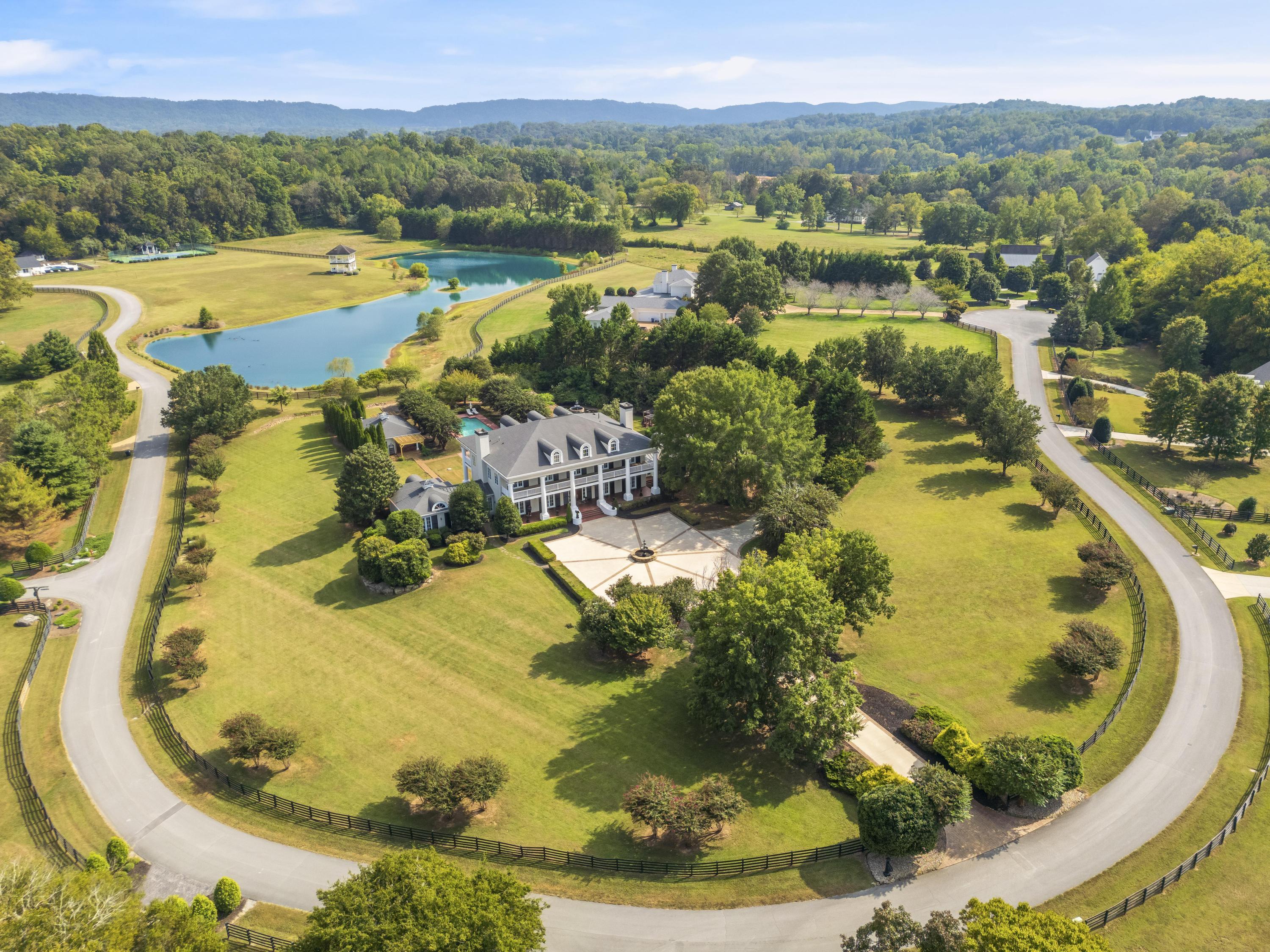 7900 Thunder Farms Trail