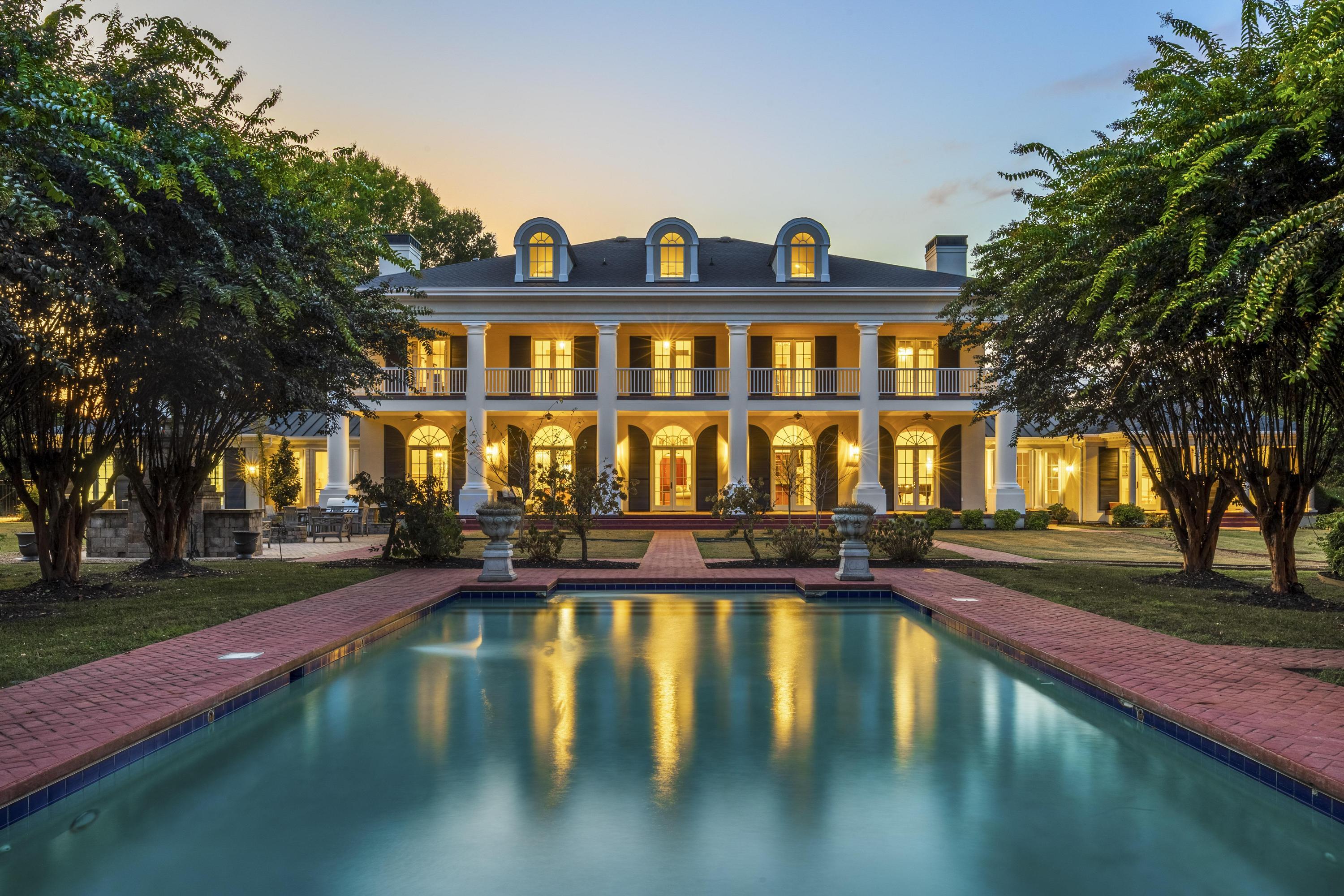 7900 Thunder Farms Trail