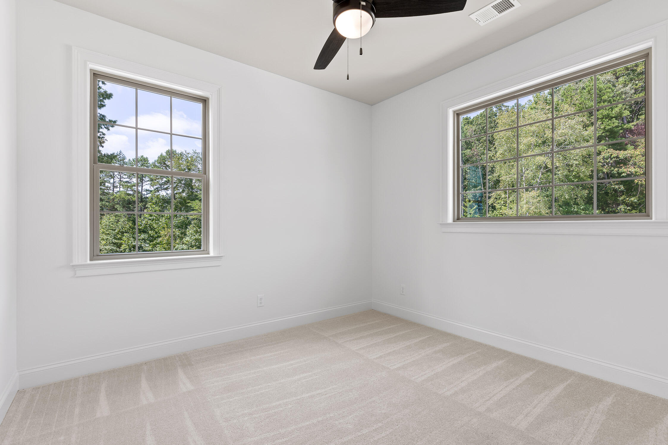 1758 River Breeze Drive, Soddy Daisy, Tennessee image 24