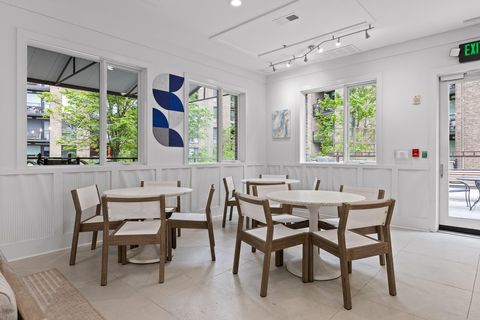 Tiny photo for 200 Manufacturers Road, Chattanooga, TN 37405 (MLS # 1528442)