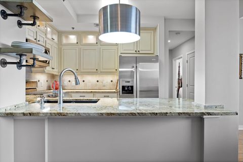 Tiny photo for 200 Manufacturers Road, Chattanooga, TN 37405 (MLS # 1528442)