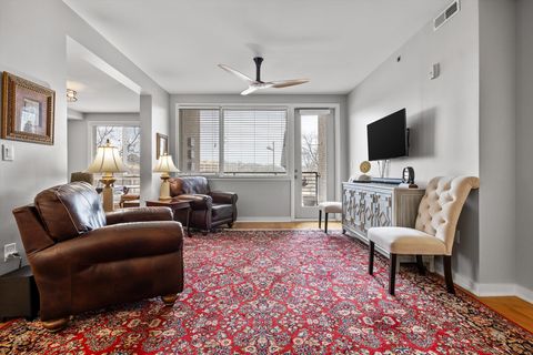 Tiny photo for 200 Manufacturers Road, Chattanooga, TN 37405 (MLS # 1528442)