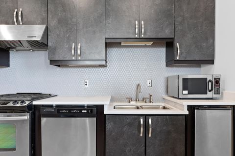 Tiny photo for 200 Manufacturers Road, Chattanooga, TN 37405 (MLS # 1528442)