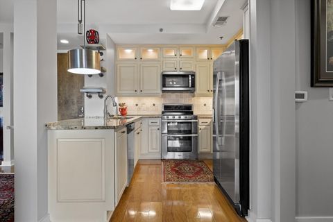 Tiny photo for 200 Manufacturers Road, Chattanooga, TN 37405 (MLS # 1528442)