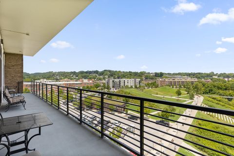 Tiny photo for 200 Manufacturers Road, Chattanooga, TN 37405 (MLS # 1528442)