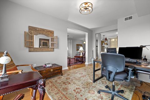 Tiny photo for 200 Manufacturers Road, Chattanooga, TN 37405 (MLS # 1528442)