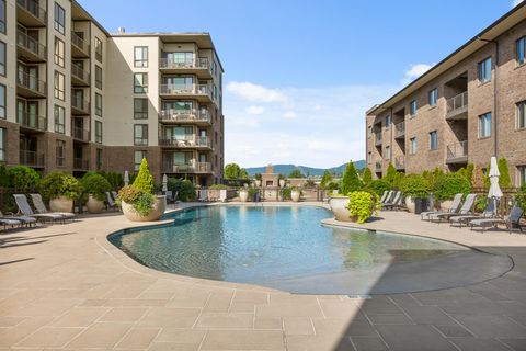 Tiny photo for 200 Manufacturers Road, Chattanooga, TN 37405 (MLS # 1528442)