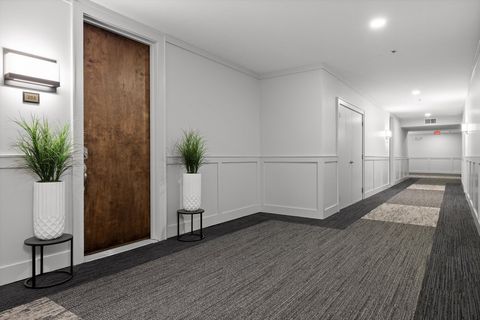 Tiny photo for 200 Manufacturers Road, Chattanooga, TN 37405 (MLS # 1528442)