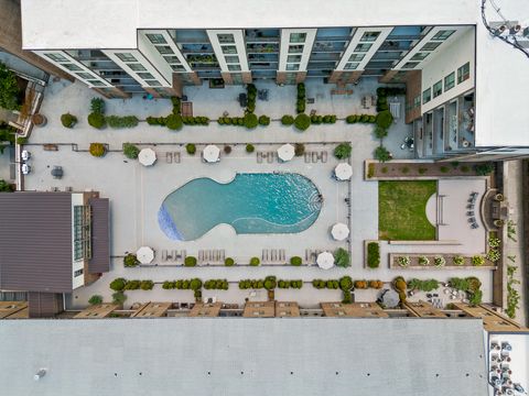 Tiny photo for 200 Manufacturers Road, Chattanooga, TN 37405 (MLS # 1528442)