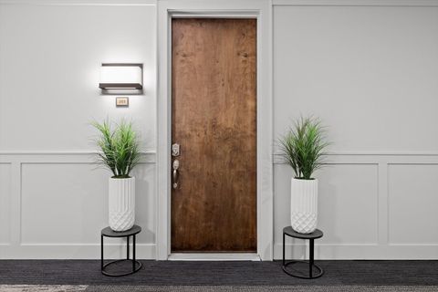 Tiny photo for 200 Manufacturers Road, Chattanooga, TN 37405 (MLS # 1528442)