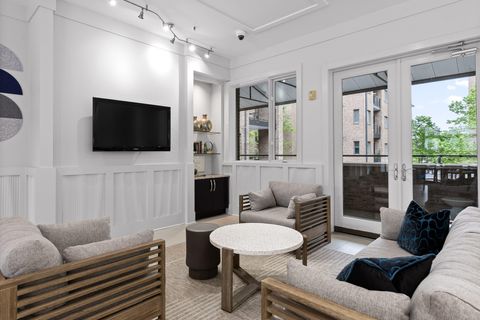 Tiny photo for 200 Manufacturers Road, Chattanooga, TN 37405 (MLS # 1528442)