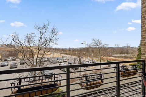 Tiny photo for 200 Manufacturers Road, Chattanooga, TN 37405 (MLS # 1528442)