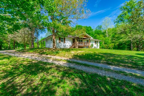 Photo of 838 Campbell Road, Tunnel Hill, GA 30755 (MLS # 1532962)