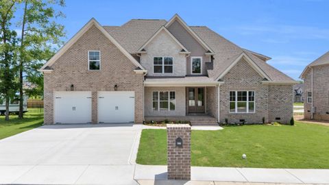 Photo of 2212 Peterson Drive, Chattanooga, TN 37421 (MLS # 1512725)
