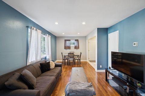 Tiny photo for 811 Snow Street, Chattanooga, TN 37405 (MLS # 1527852)