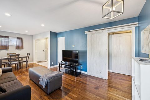 Tiny photo for 811 Snow Street, Chattanooga, TN 37405 (MLS # 1527852)