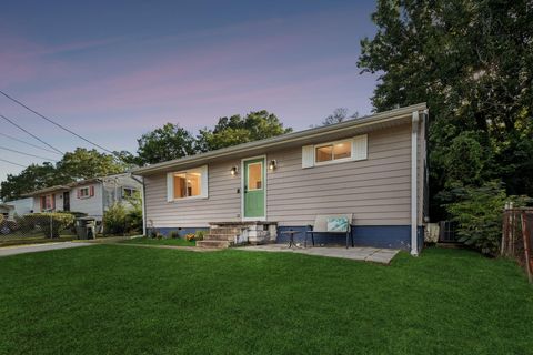 Photo of 811 Snow Street, Chattanooga, TN 37405 (MLS # 1527852)