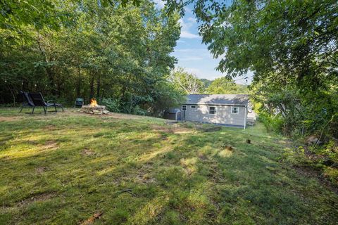 Tiny photo for 811 Snow Street, Chattanooga, TN 37405 (MLS # 1527852)