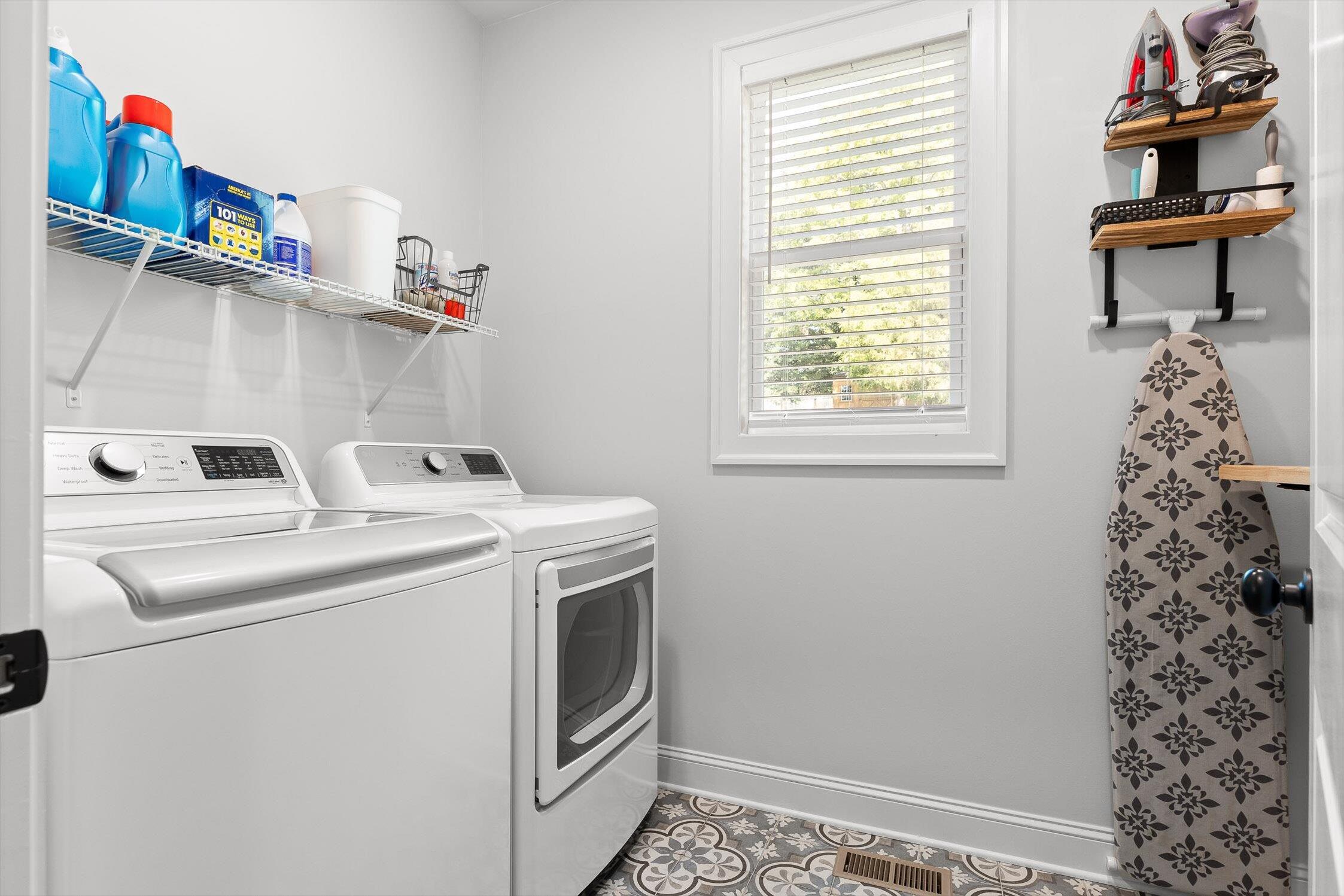 Harrison, Tennessee 37341, United States, 3 Bedrooms Bedrooms, ,3 BathroomsBathrooms,Residential,Active,169469