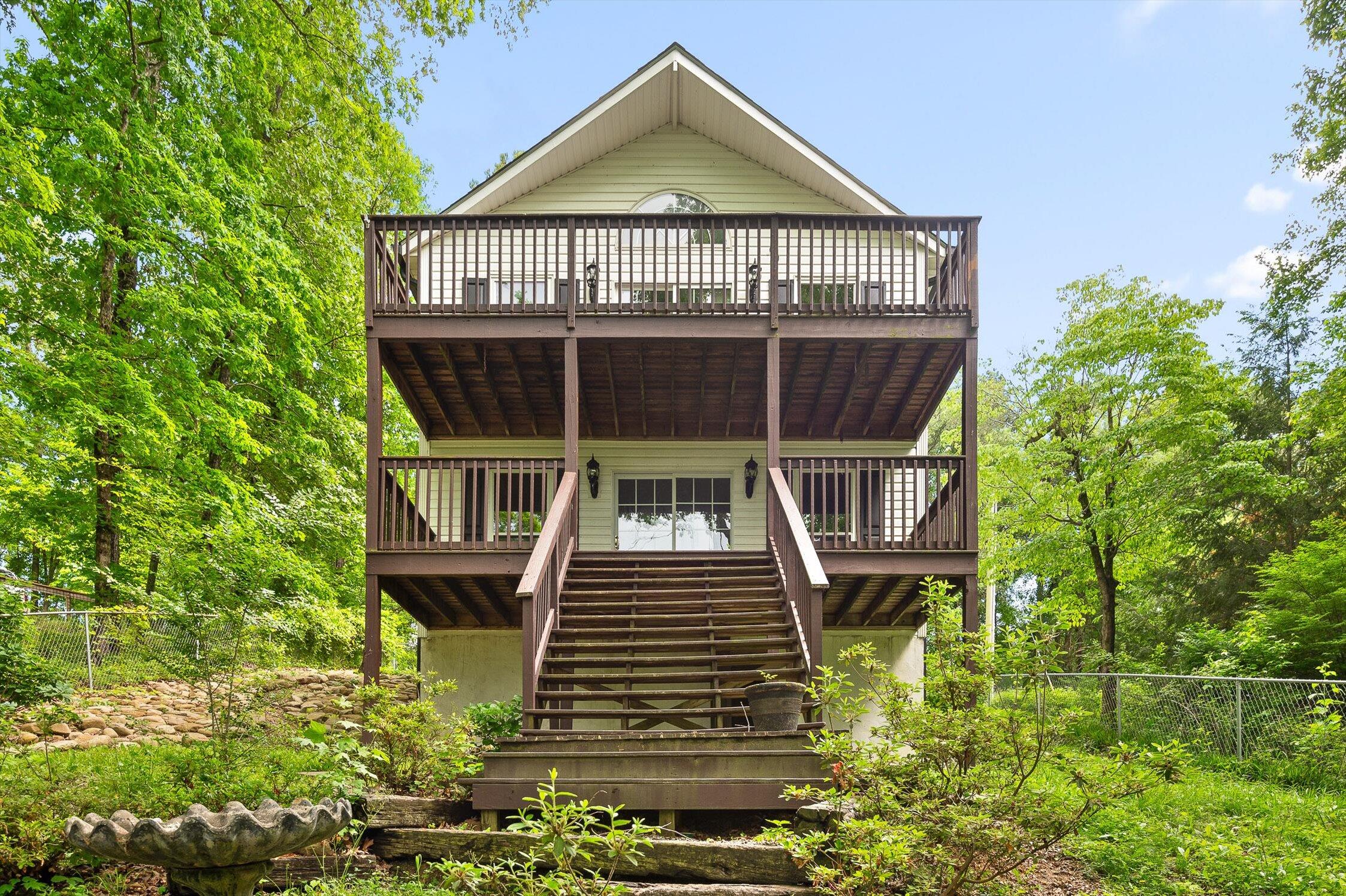 15033 Log Cabin Lane