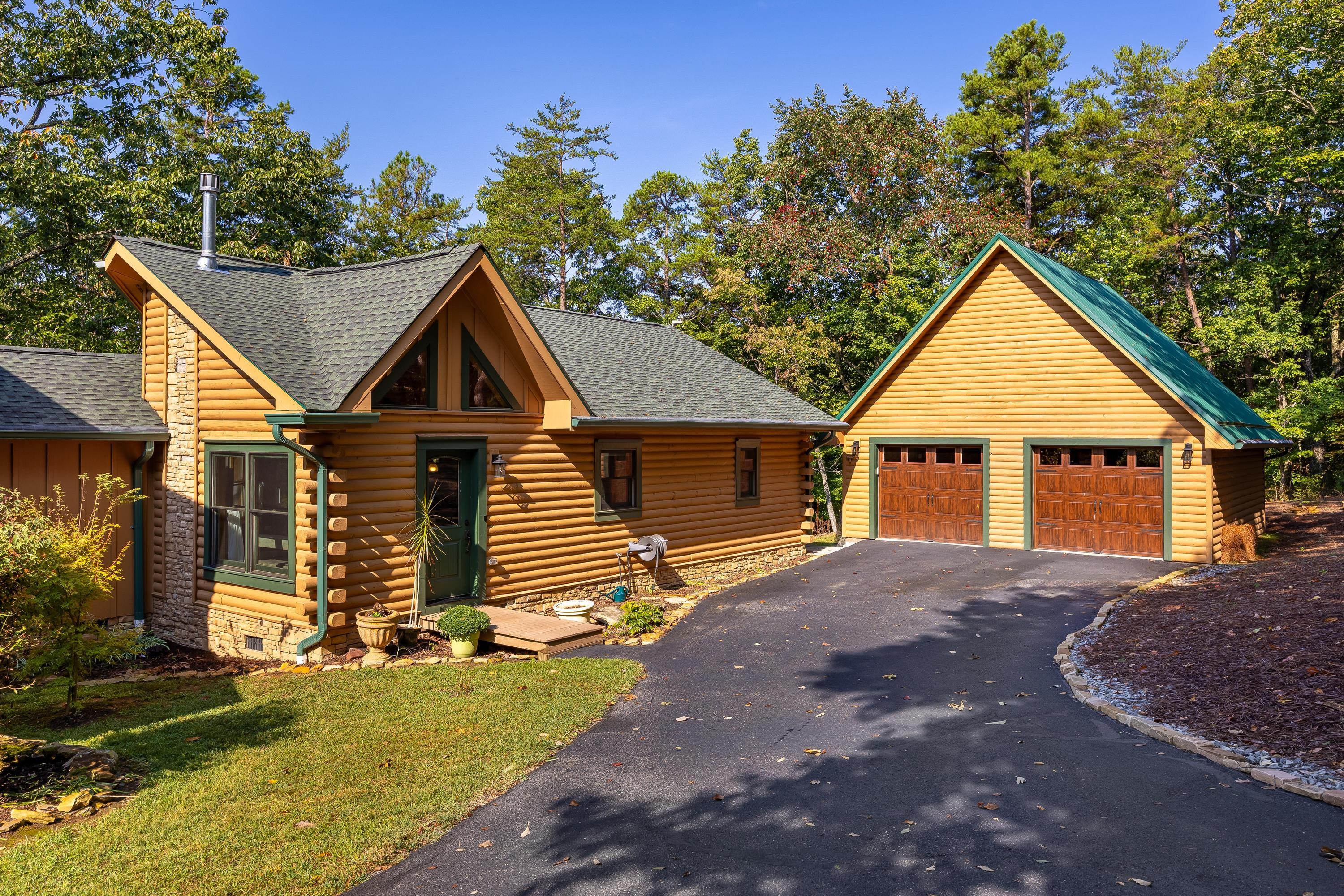 272 Tree House Trail