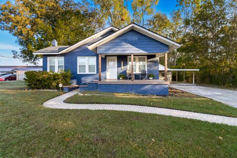 Photo of 105 Hiwassee Avenue NE, Cleveland, TN 37312 (MLS # 1523323)