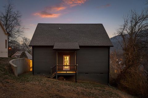 Tiny photo for 1311 W 45th Street, Chattanooga, TN 37409 (MLS # 1528522)