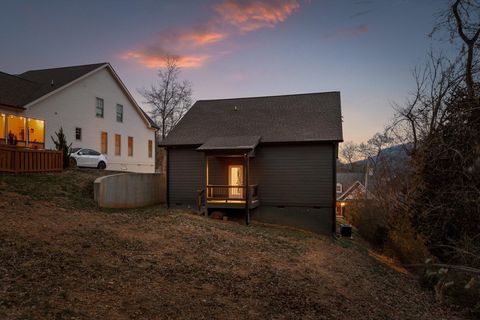 Tiny photo for 1311 W 45th Street, Chattanooga, TN 37409 (MLS # 1528522)