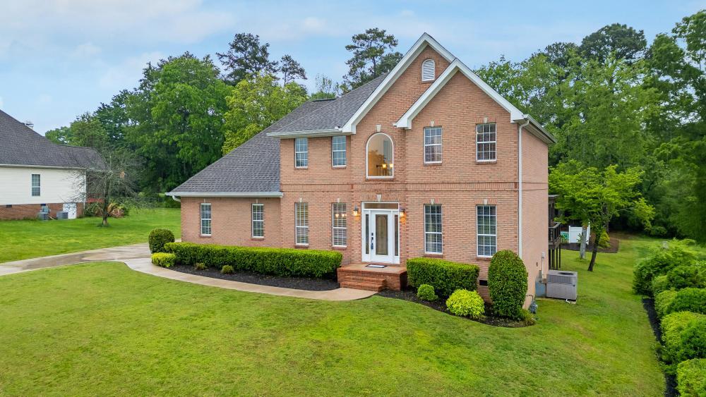 1413 Cambridge Point Drive, Hixson, Tennessee image 2