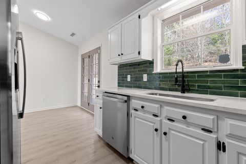 Tiny photo for 409 Cyndica Drive, Chattanooga, TN 37421 (MLS # 1524993)