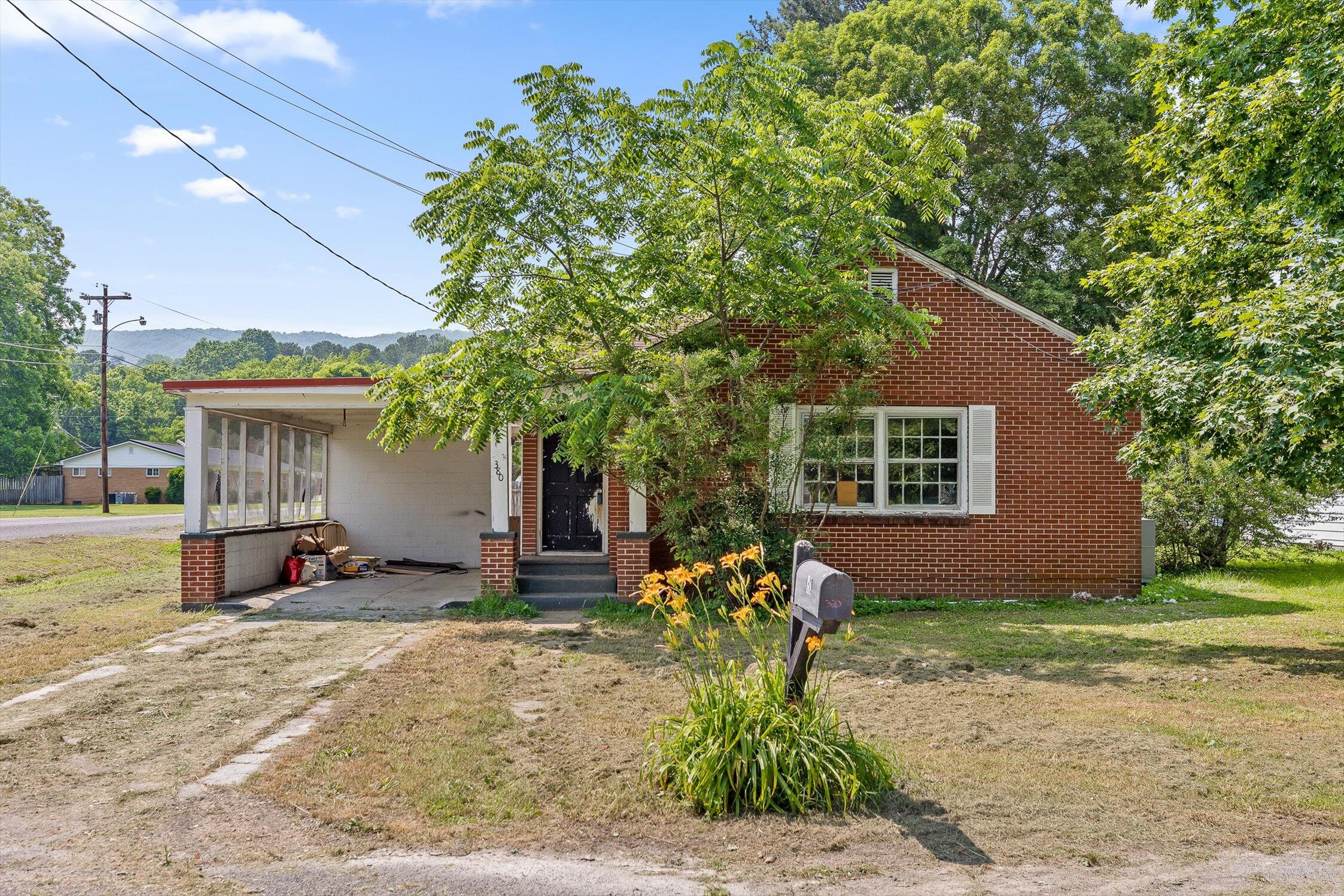 Spring City, Tennessee 37381, United States, 2 Bedrooms Bedrooms, ,1 BathroomBathrooms,Residential,Contingent,145519