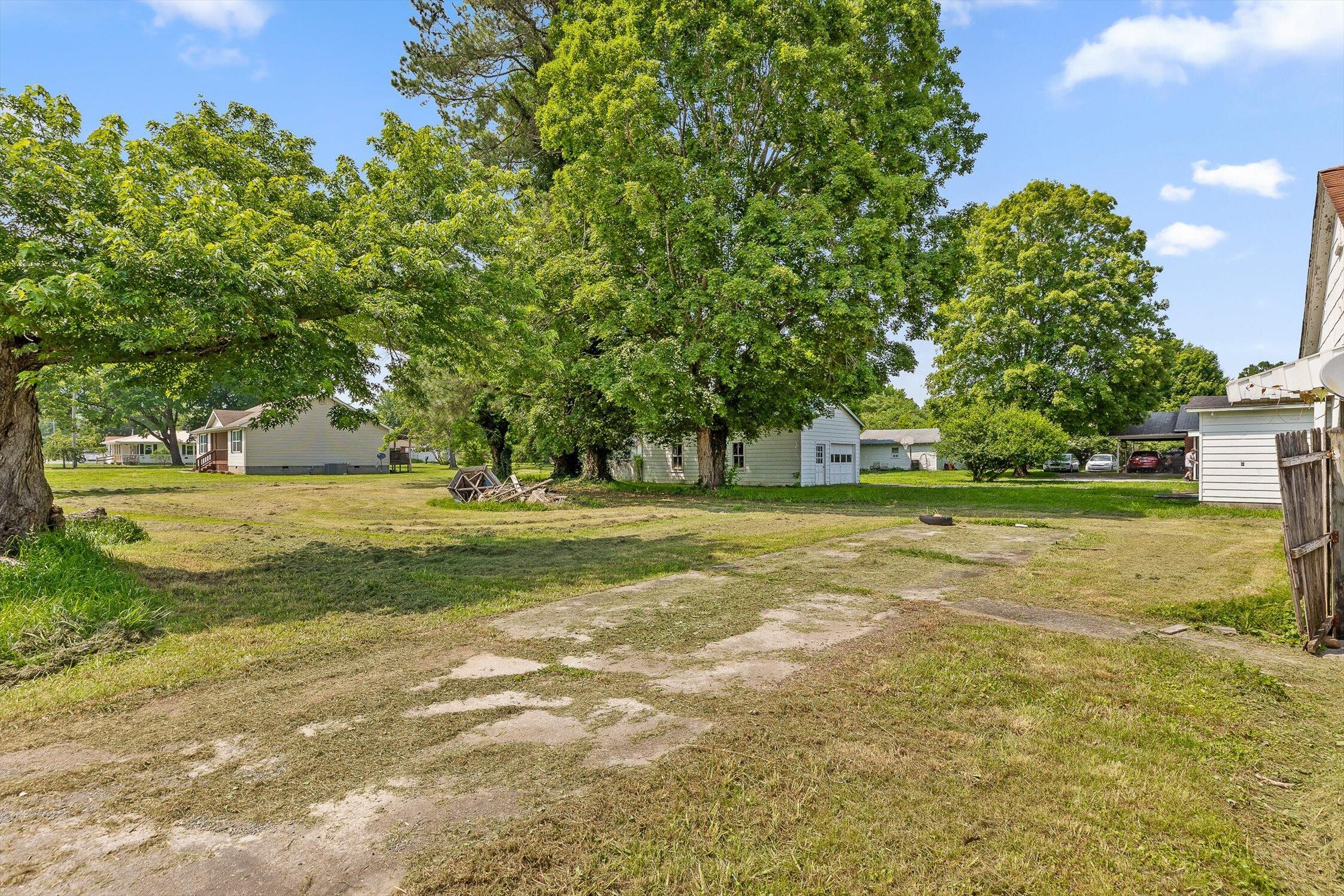 Spring City, Tennessee 37381, United States, 2 Bedrooms Bedrooms, ,1 BathroomBathrooms,Residential,Contingent,145519