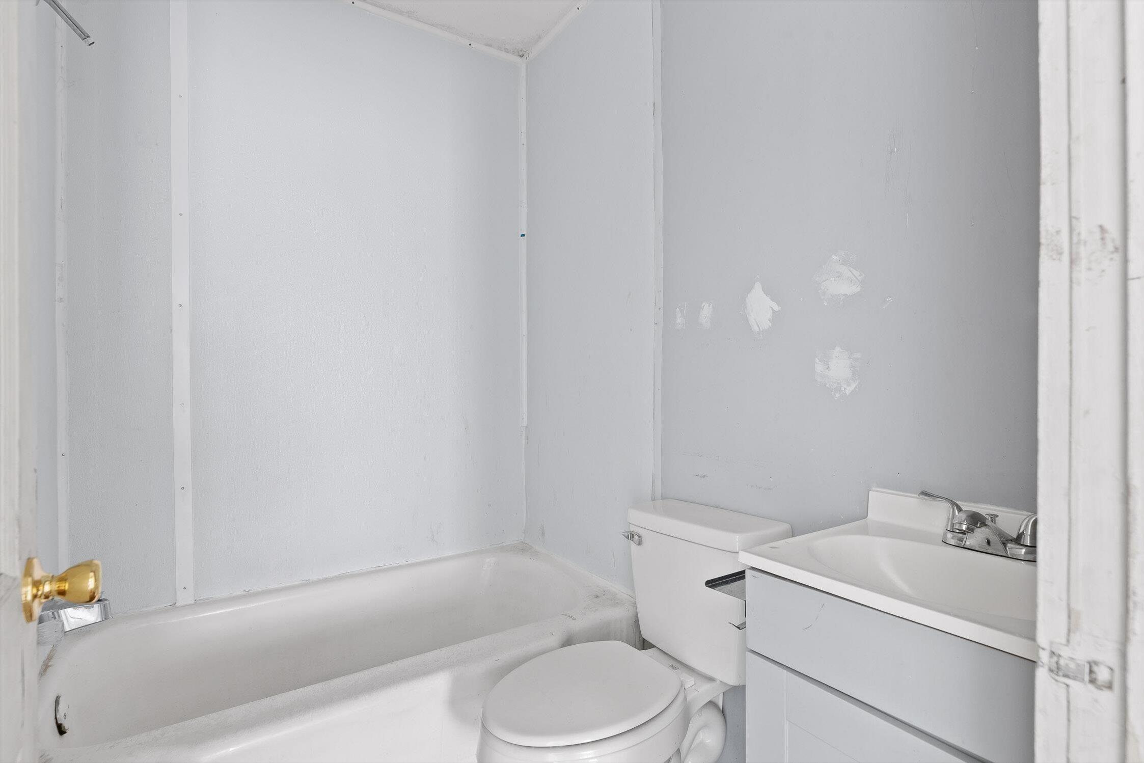 Spring City, Tennessee 37381, United States, 2 Bedrooms Bedrooms, ,1 BathroomBathrooms,Residential,Contingent,145519