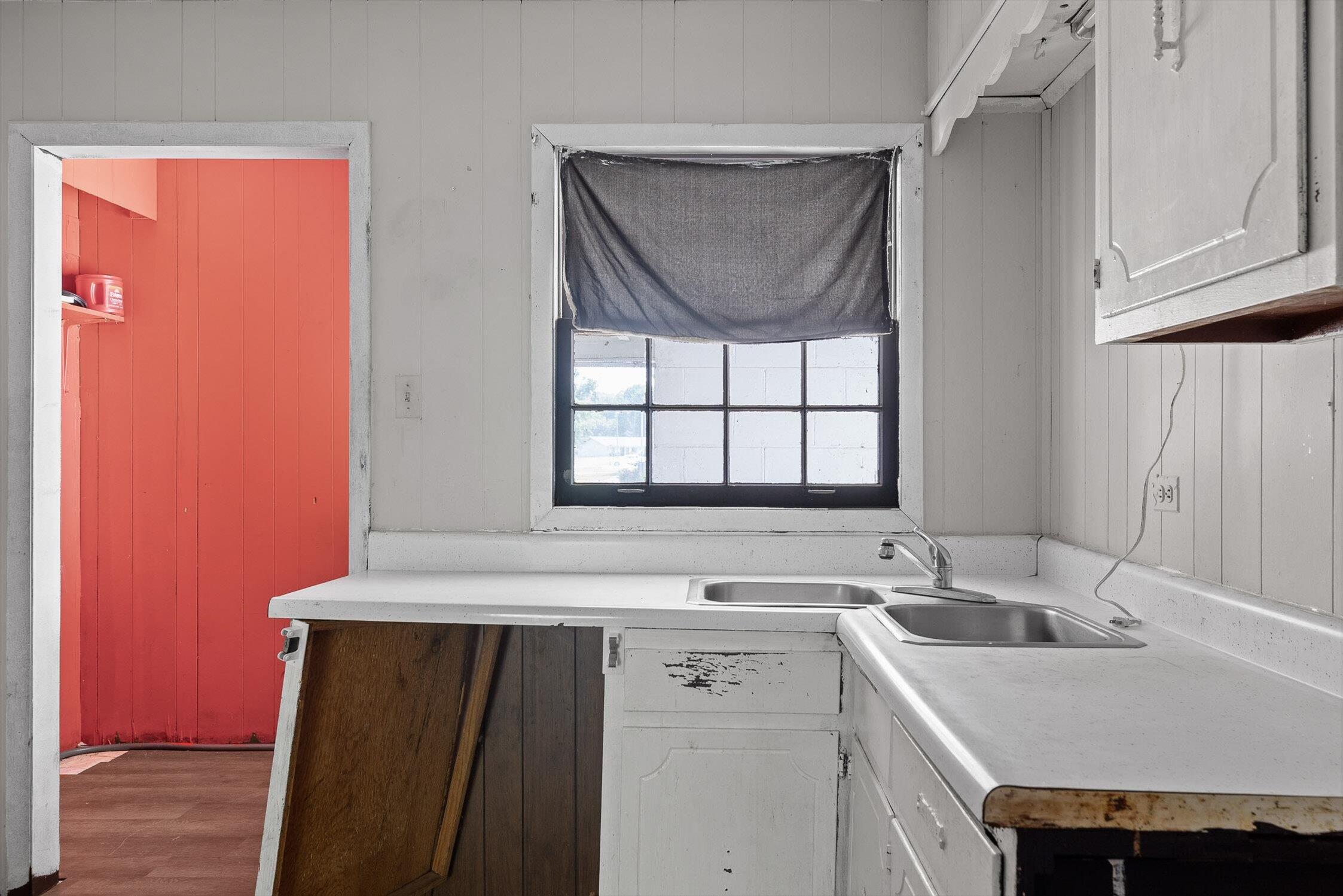 Spring City, Tennessee 37381, United States, 2 Bedrooms Bedrooms, ,1 BathroomBathrooms,Residential,Contingent,145519