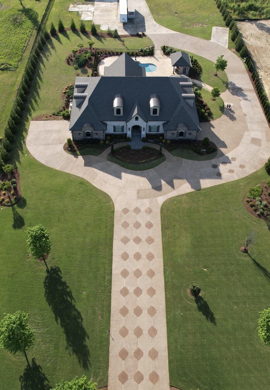 1721 Gray Road