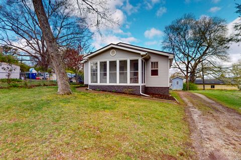 Photo of 1317 Vance Road, Chattanooga, TN 37421 (MLS # 1530867)