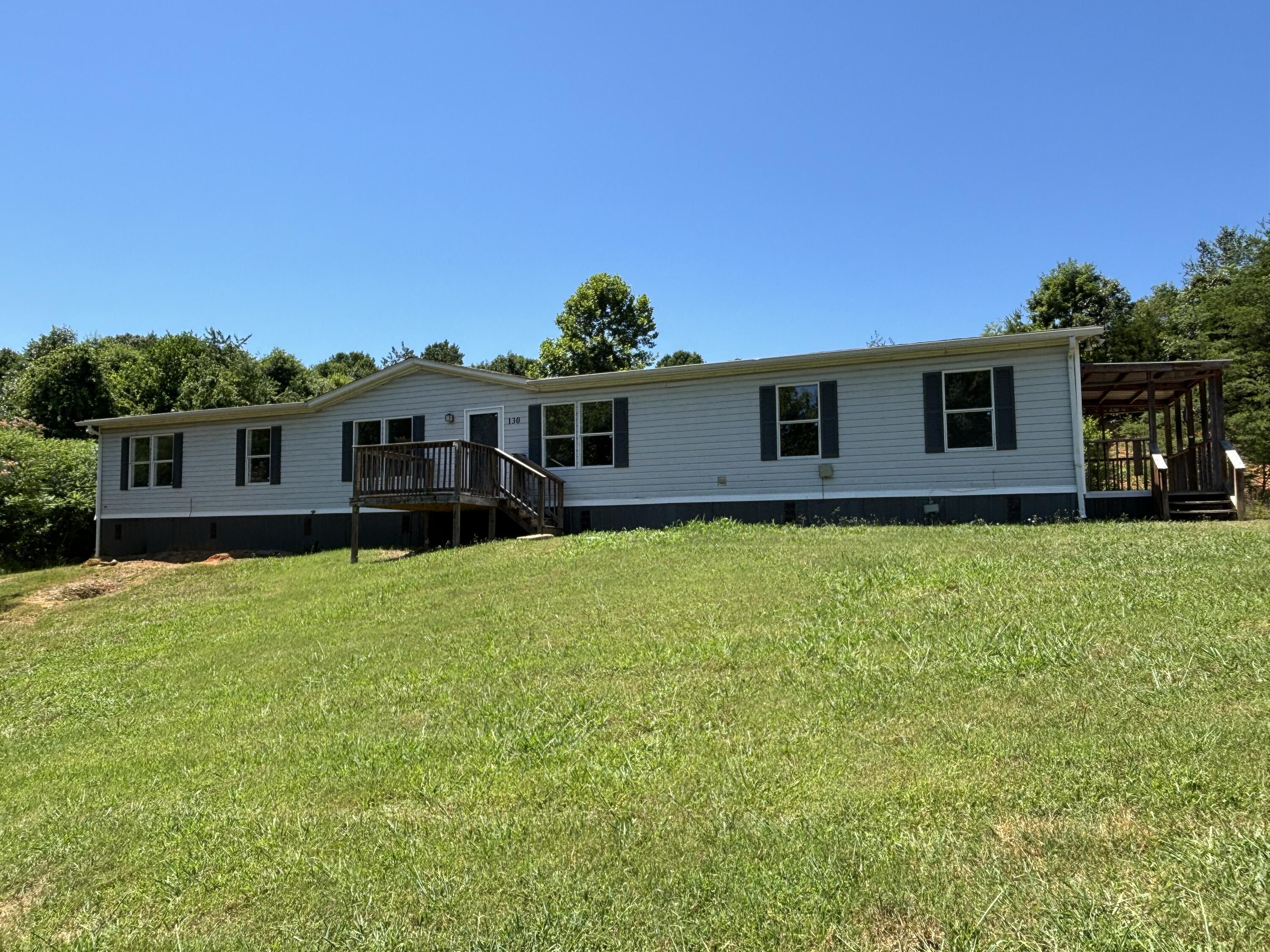 130 Pinecrest Drive, Loudon, Tennessee image 1