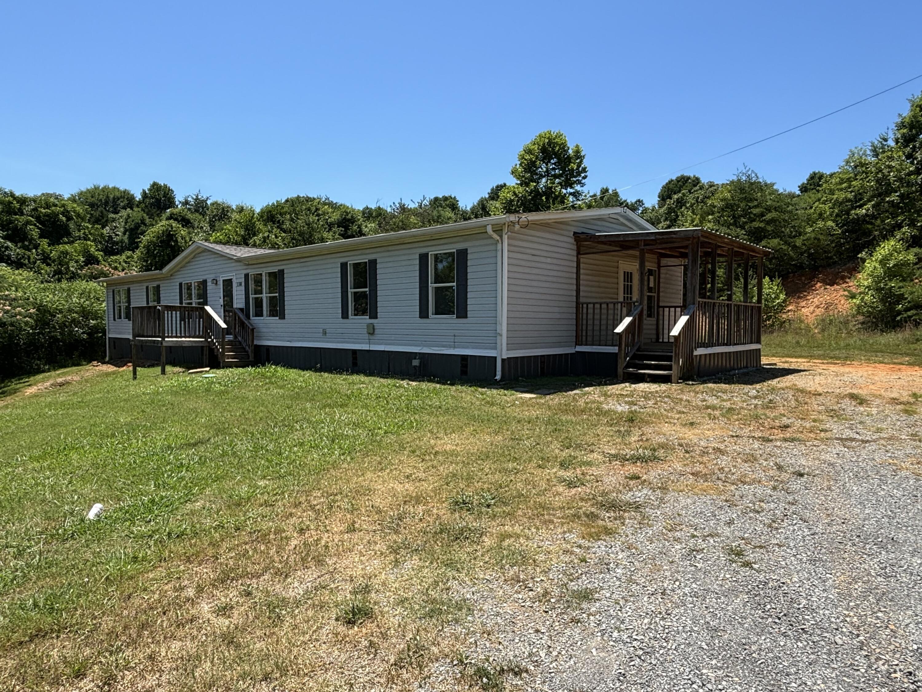 130 Pinecrest Drive, Loudon, Tennessee image 2