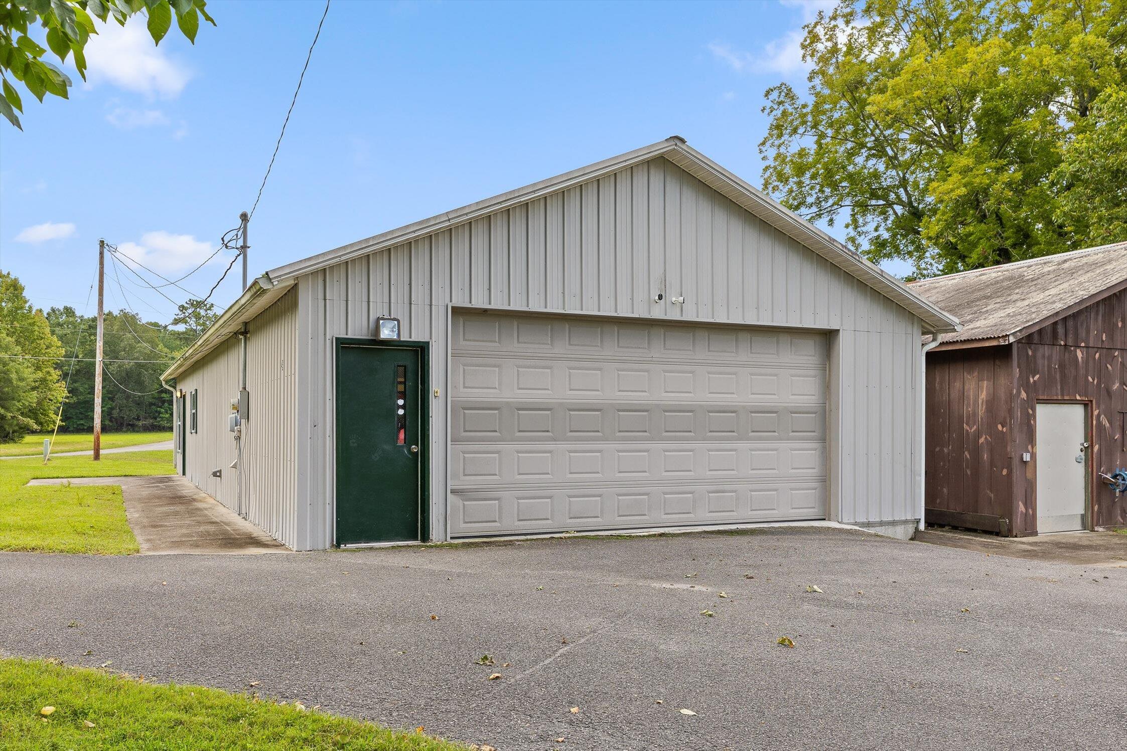 Lafayette, Georgia 30728, United States, 3 Bedrooms Bedrooms, ,2 BathroomsBathrooms,Residential,Active,197154