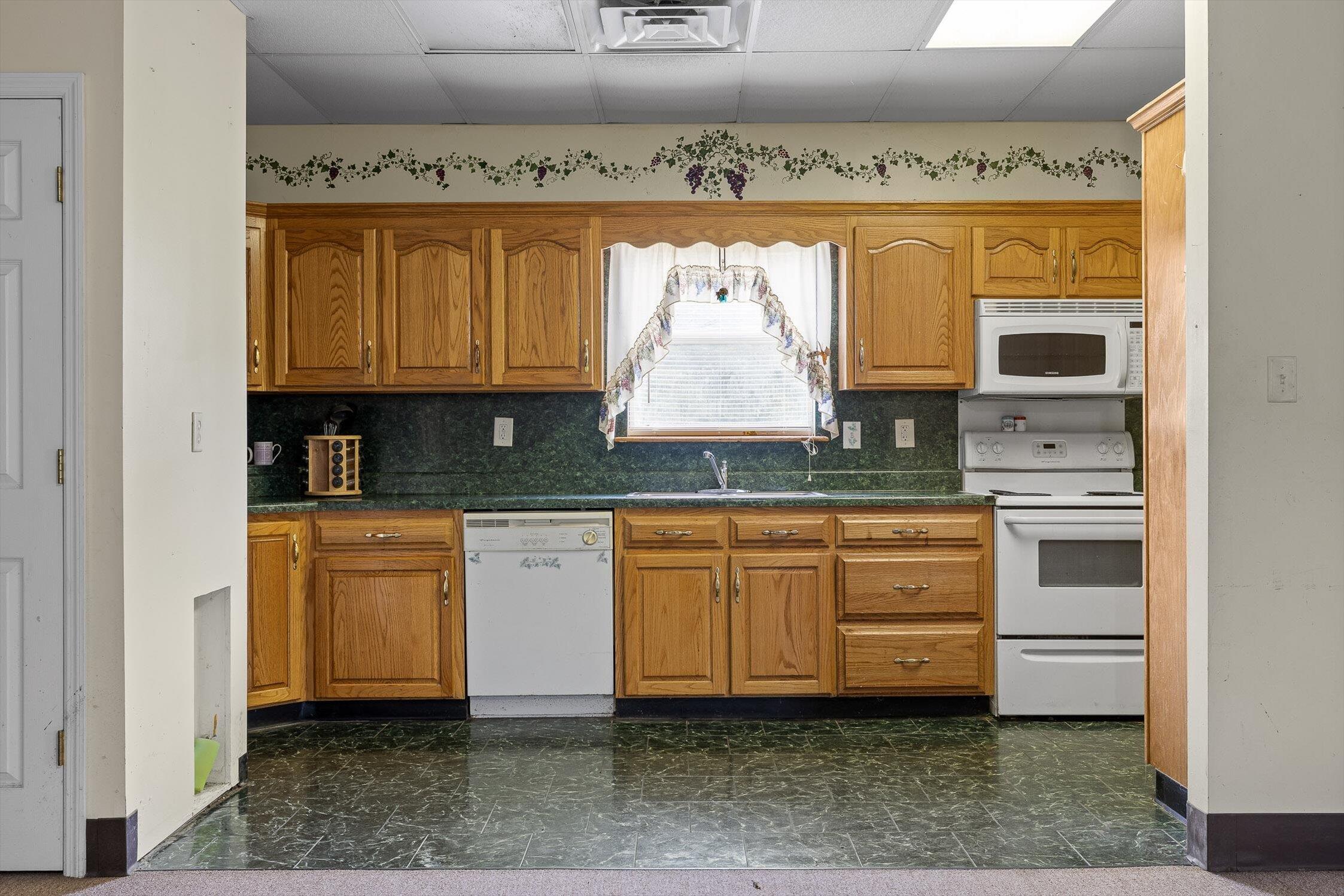 Lafayette, Georgia 30728, United States, 3 Bedrooms Bedrooms, ,2 BathroomsBathrooms,Residential,Active,197154