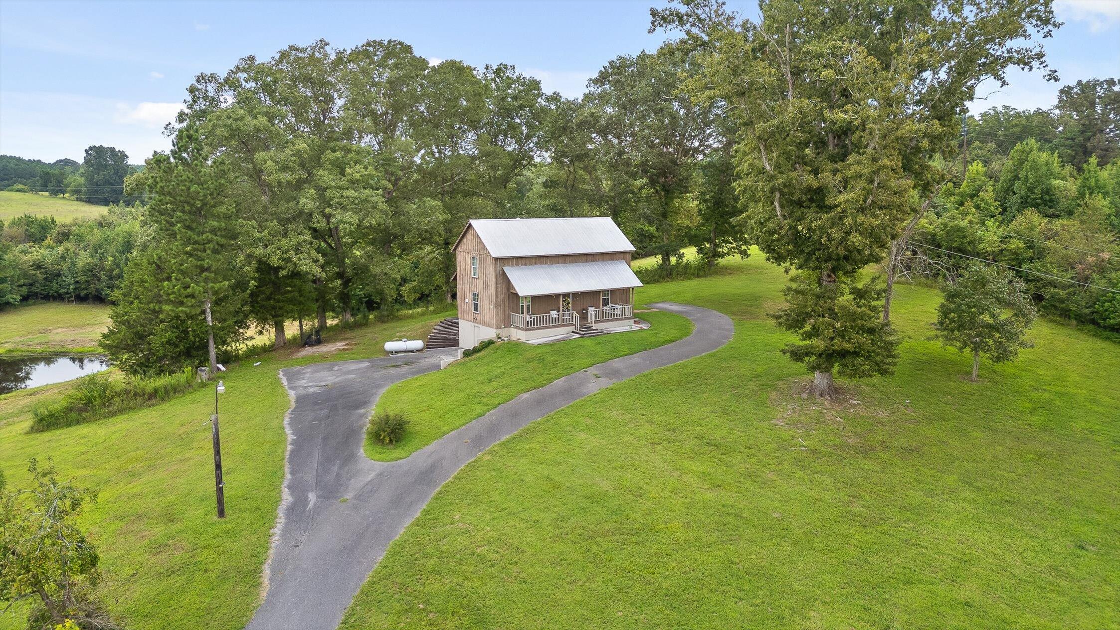 Lafayette, Georgia 30728, United States, 3 Bedrooms Bedrooms, ,2 BathroomsBathrooms,Residential,Active,197154