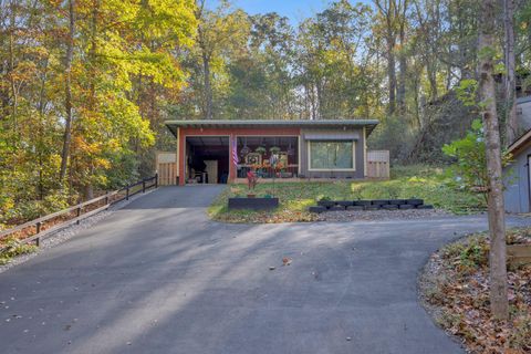 Photo of 13670 Tonja Lane S, Soddy Daisy, TN 37379 (MLS # 1522878)